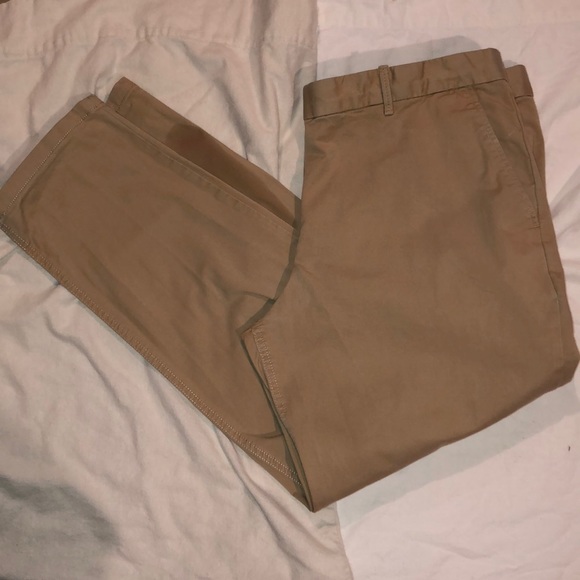 GAP Pants - Gap 16P Broken-In straight khakis jeans GAP Pants - Gap 16P Broken-In straight khakis jeans